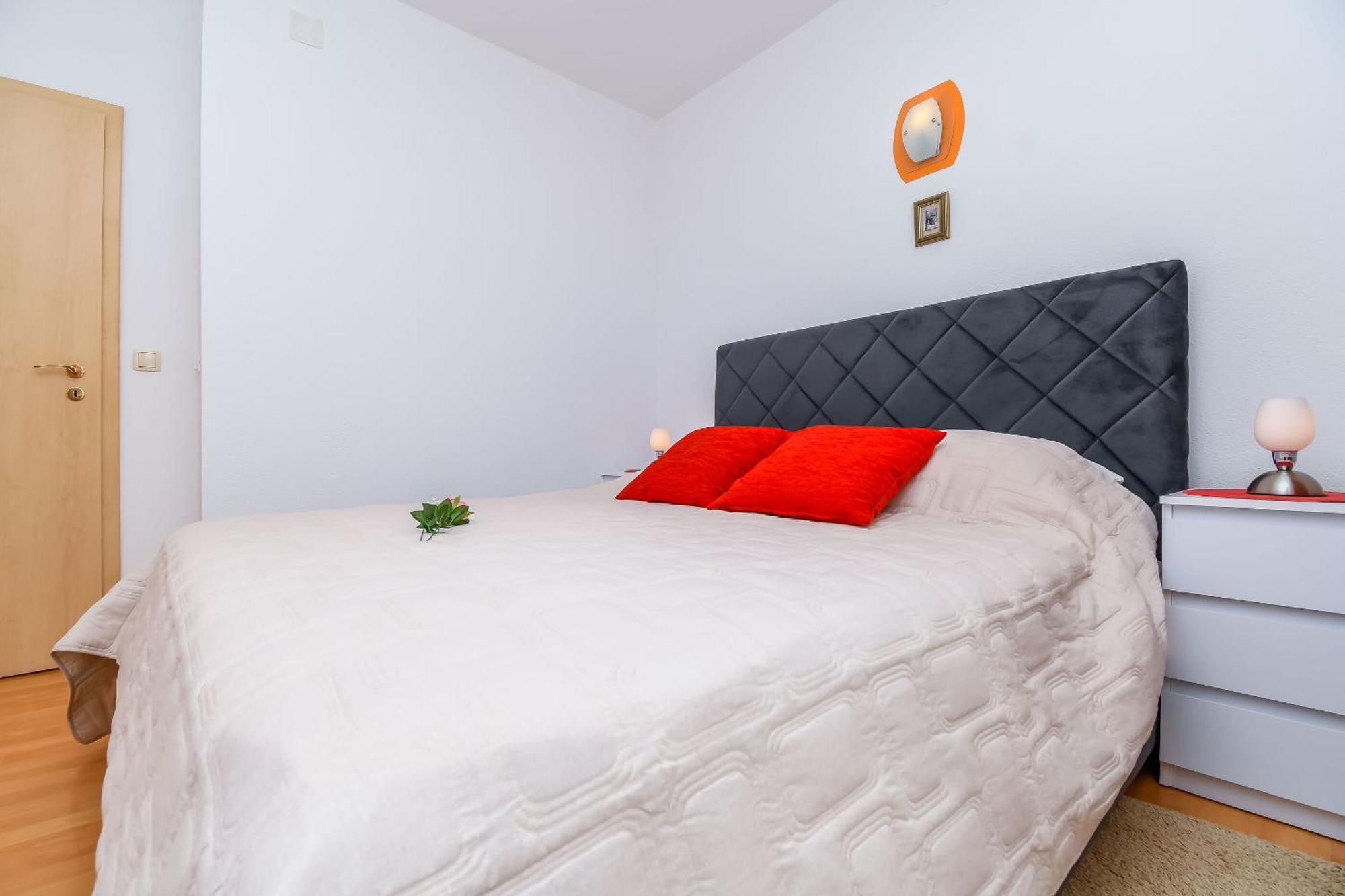 Apartments Tonka Donji Okrug  Eksteriør billede